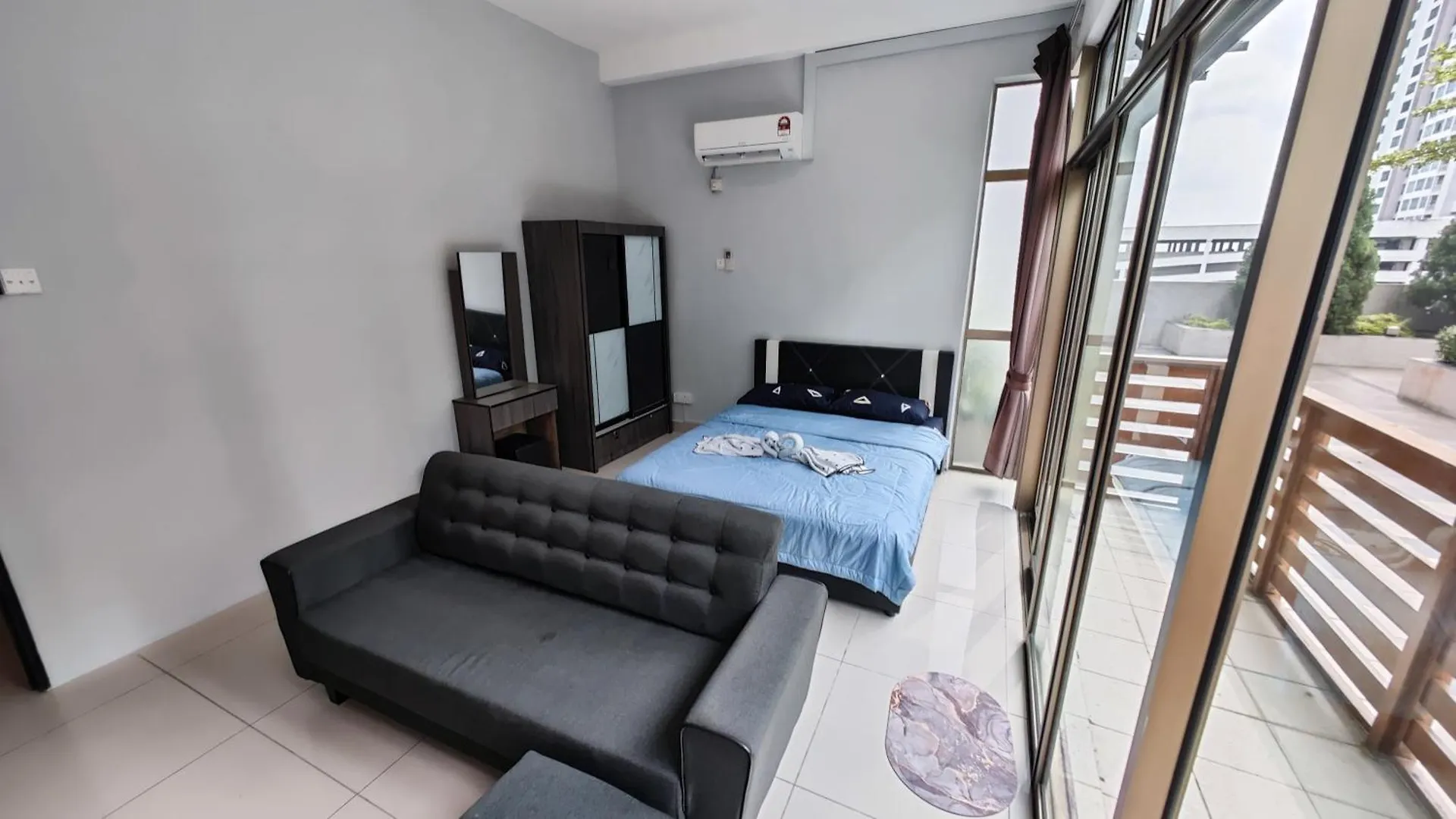 Palazio 简约设计名宿双房 Johor Bahru 0*,